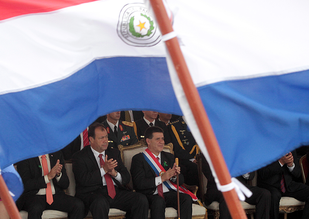 Desfile - Horacio Cartes