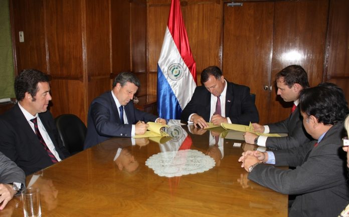Firma de contrato_construccion_MOPC