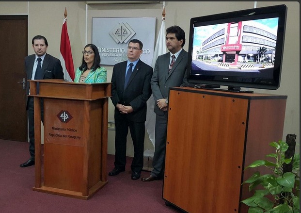 conferencia de prensa_Fiscalia_caso UNA