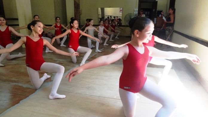Alumnas Danza Clasica IMA
