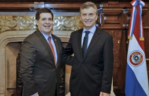 Presidente, Horacio Cartes, junto a su par Mauricio Macri.