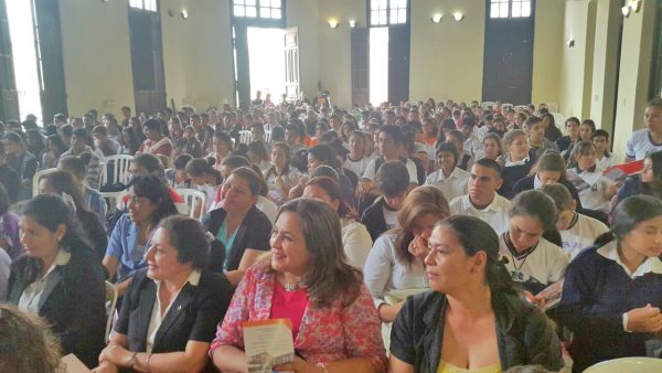 Los asistentes al acto de entrega e invitación al acceso de becas de la República de China (Taiwán) Foto gentileza República de China (Taiwán)