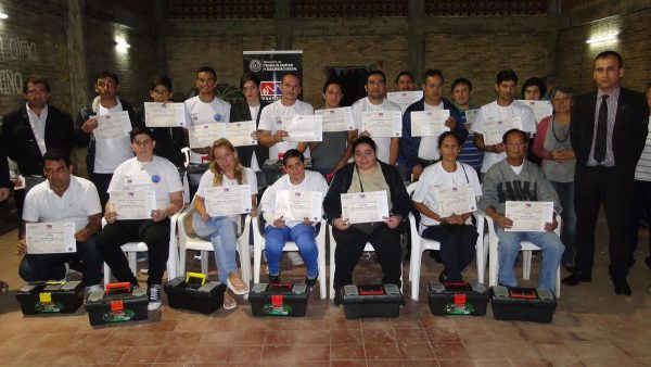 Los egresados en Electricidad del Bañado Sur Foto gentileza Sinafocal