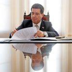 horacio-cartes-firma-decreto