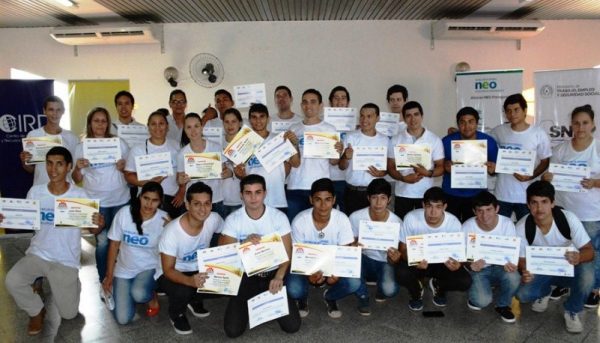 Los flamantes nuevos egresados del curso de panadería industrial del SNPP Foto: Gentileza SNPP