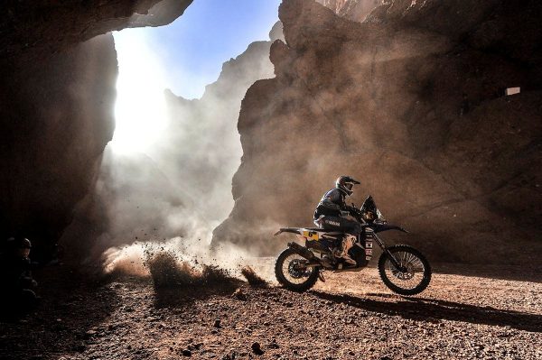 dakar-tercera-jujuy-moto-rocas