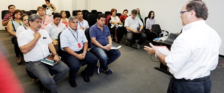 Del taller participaron representantes del Ministerio de Obras Públicas y Comunicaciones (MOPC), la Municipalidad de Asunción, como así también consultoras y representantes de la Binacional Foto: Gentileza Itaipu