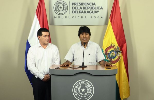 presidente-cartes-en-conferencia-con-evo-morales-1