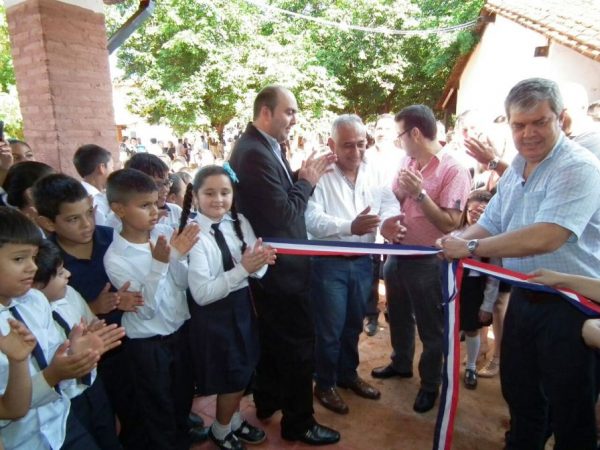 Durante la inauguración en Santa Rosa del Aguaray- San Pedro. Foto gentileza/MEC