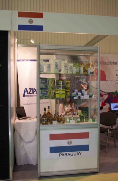 Productos paraguayos en la feria internacional de alimentos de Rusia. Foto Embajada de Paraguay en Rusia.