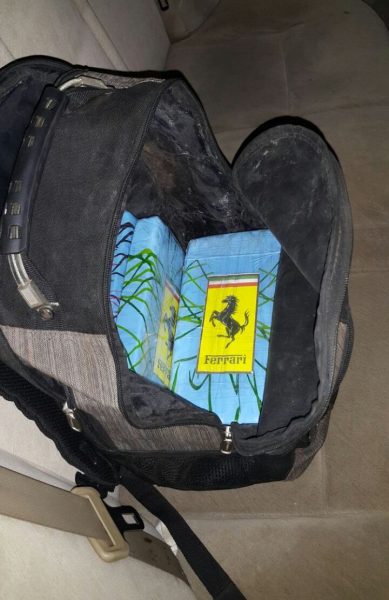 Los panes de cocaína incautada en operativo Foto: Ministerio del Interior