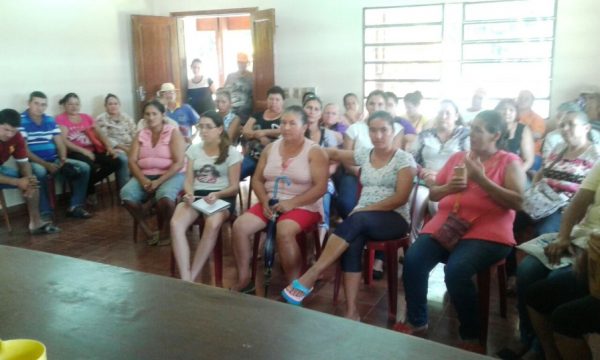 Unos 38 productores se reunieron para planificar y consensuar las actividades Foto: MAG