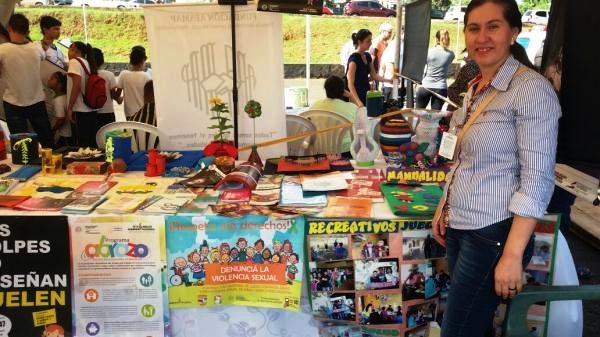 La participación de la SNNA a través del Programa Abrazos en la Feria Social realizada en en Ciudad del Este Foto: SNNA 