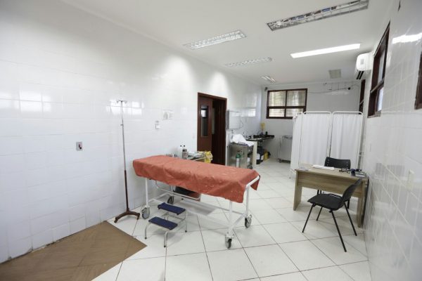 mejoras en centro de salud de capitan bado 4
