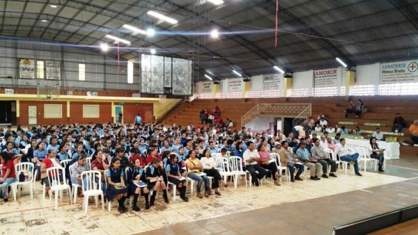 Números jóvenes y productores se presentaron para la jornada de educación financiera realizada este jueves en el distrito de María Auxiliadora Foto: CAH