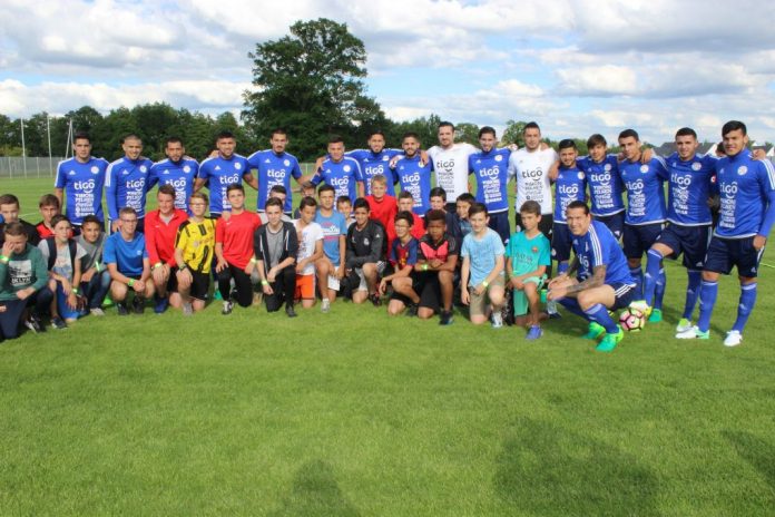 albirroja-francia-rennes-niños-1068x712