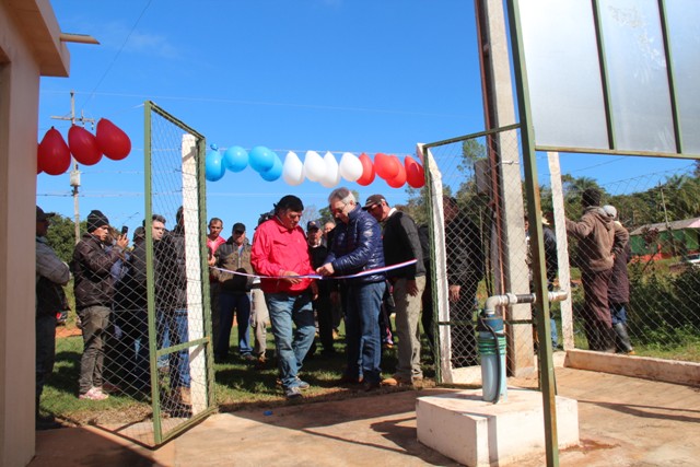 inauguracion de sistema de agua potable