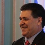 presidente de la Republica- Horacio Cartes- en Palacio- nuevo-sonriendo