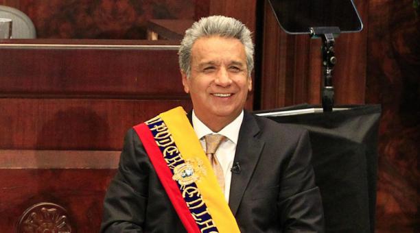 Lenín Moreno retira las funciones al vicepresidente de 