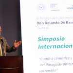 director paraguayo de itaipu en simposio sobre cambio climatico