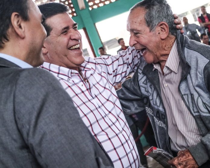 apoyo a productores- presidente- Oviedo 1