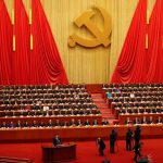 El presidente chino, Xi Jinping, pronuncia un discurso durante la sesión inaugural del XIX Congreso Nacional del Partido Comunista de China en el Gran Salón del Pueblo en Pekín, China