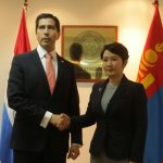 viceministro Federico gonzales y viceministra de Mongolia 2