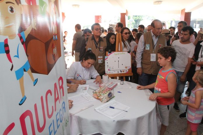 NIÑO ELECCIONES1 3