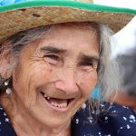 adultos mayores- tercera edad- mujer sonrientejpg