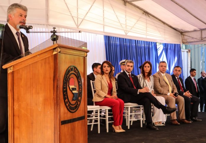 Arnaldo Giuzzio, ministro de la Senad