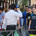 jovenes- clases- alumnos- caminando- inicio de clases