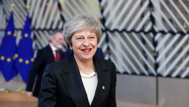 May admite que no espera garantías inmediatas de la UE sobre acuerdo "brexit"