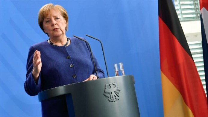 Merkel gibt den Ehrenvorsitzenden ihrer Partei ab
