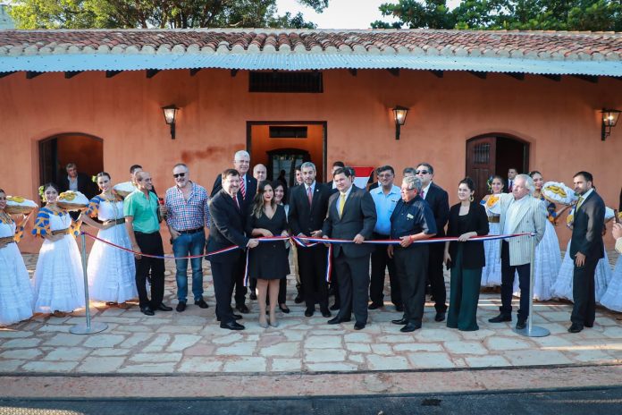 estacion de ferrocarril en Luque- inauguracion 1