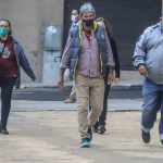 caminar – calle – gente – tapabocas