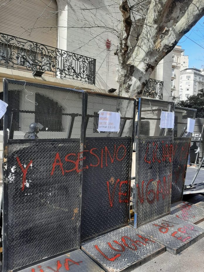 ataque a embajada en Argentina