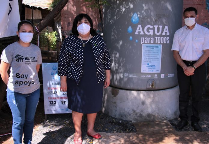 Agua para todos, Minna, tanques de agua, Bañado Sur,