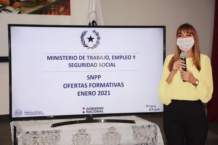 Mtess, SNPP, cursos de capacitación, Carla Bacigalupo,