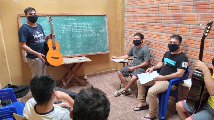 Guitarra - Aprendizaje - Justicia - PPL