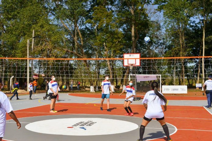 niños-volley-tapabocas-deportes-snd