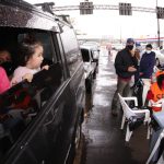 vacunatorio-autodromo-aratiri-familia-vacunacion-covid-1