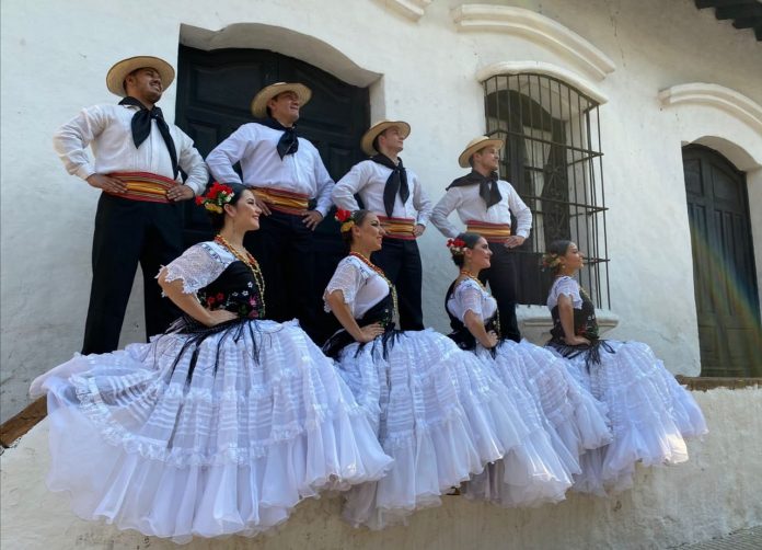 Ballet Folclorico SNC