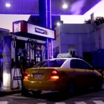 combustible auto-estacion-de-servicio-petropar