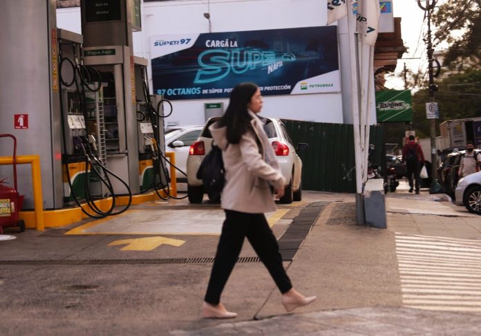 invierno-frio- clima-calle-gente