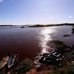 botes-pescadores-rio