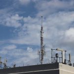 antena-comunicaciones-transmision-pararrayos-clima-cielo