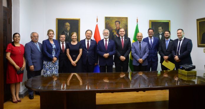 paraguay- donacion- vacunas- brasil