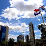 vista-asuncion-edificio-blue-tower-bandera-pabellon-paseo-la-galeria