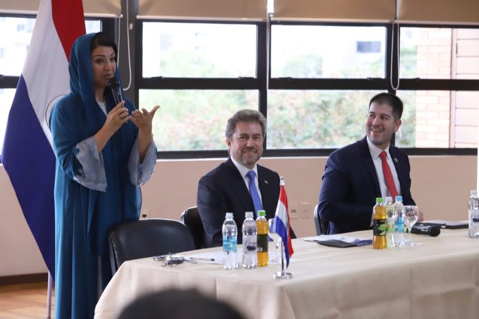 MIC- ministra- Emiratos Arabes Unidos