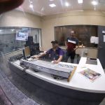 radio-operadores-estudio-cabina-comunicacion-locucion-medios-del-estado